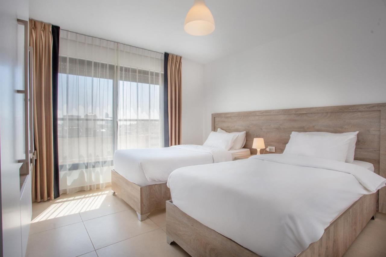 Triple A Hotel Suites Amman Exterior foto